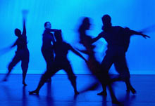 Let&acute;s dance 