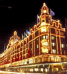 Auch Harrods lockt zu Weihnachten mit Rabattaktionen