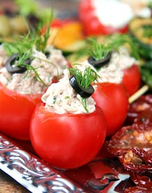 Gef&uuml;llte Tomaten f&uuml;r den leichten Appetit