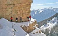 Schneeschuhwandern in luftiger Höhe ©Kury Schneeschuhwandern in luftiger Höhe ©Kury