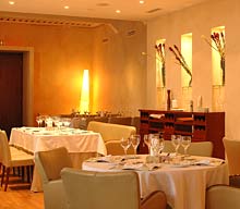 Restaurant Carr&eacute; Blanc