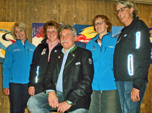 Fünf der 1.200 Volunteers der Ski-WM in Garmisch Fünf der 1.200 Volunteers der Ski-WM in Garmisch