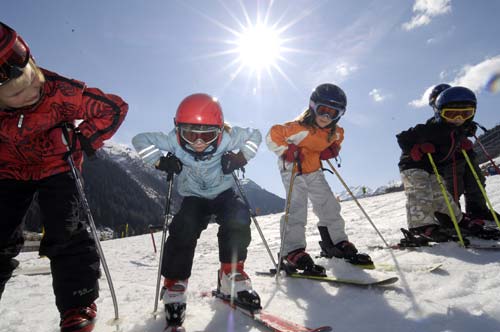 Auch die kleinen Ski- und Schneefans großen Spaß Auch die kleinen Ski- und Schneefans großen Spaß