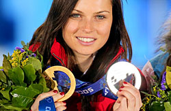Anna Fenninger mit Olympia-Medaillen Anna Fenninger mit Olympia-Medaillen