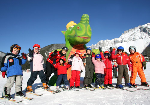 Kalis Winterwelt in der Skiregion Ramsau am Dachstein Kalis Winterwelt in der Skiregion Ramsau am Dachstein