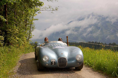 Malerische Bergstraßen & chromblitzende Classic Cars Malerische Bergstraßen & chromblitzende Classic Cars
