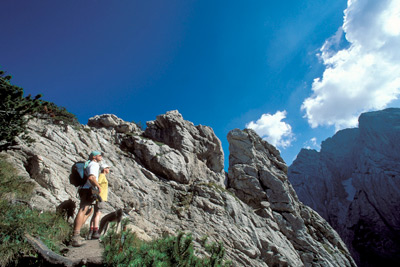 Gemütliche Wanderungen und anspruchsvolle Bergtouren Gemütliche Wanderungen und anspruchsvolle Bergtouren