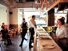 Theke im Theatercaf&eacute;