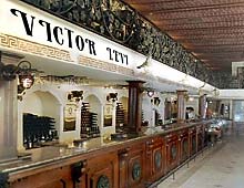 Bar im Victor Levi