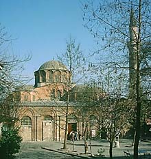 Au&szlig;enansicht der Chora-Kirche