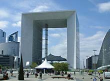 La D&eacute;fense mit Grande Arche