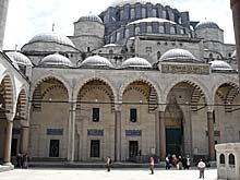 Die S&uuml;leymaniye von au&szlig;en