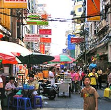 Belebte Stra&szlig;e in Chinatown