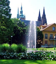 K&ouml;nigsgarten mit Blick auf die Burg