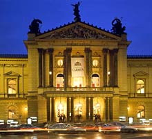 Fassade der Staatsoper