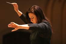 Simone Young dirigiert die Philharmoniker