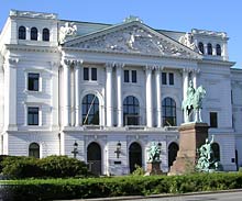 Das Rathaus von Altona