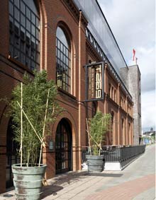 Eingangsportal zum Designtempel
