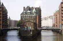 Wasserschl&ouml;sschen in der Speicherstadt
