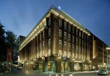 Au&szlig;enansicht Renaissance Hotel