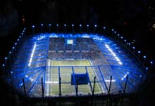 AOL-Arena im Miniaturformat bei Nacht