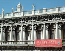 Fassade der Bibliotheka Marciana