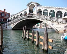 Vielfotografiertes Motiv: die Rialtobr&uuml;cke