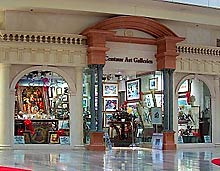 Centaur Art Galleries Eingang
