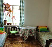 Schlafzimmer mit zwei Betten