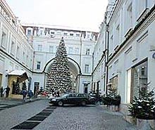 Tretyakovsky proyezd und Gucci Shop