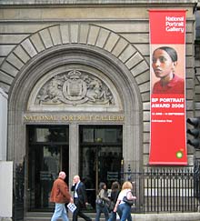 Eingang der National Portrait Gallery