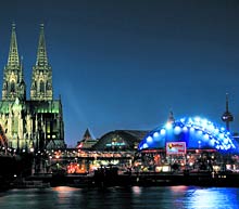 Blaues Leuchten: Der Musical Dome