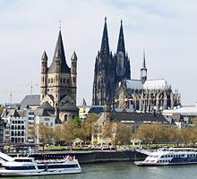 Die Kirche Gro&szlig; St. Martin und der Dom