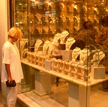 Verf&uuml;hrerischer Glanz auf dem Gold Souk