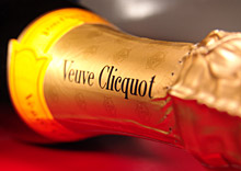 Das Al Dawaar bietet Champagner mit Ausblick / © Peter Kirchhoff, pixelio.de