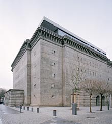 Au&szlig;enansicht des Bunkers