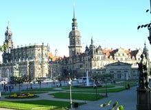 Blick auf den Theaterplatz