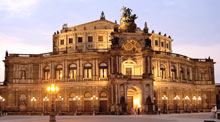 Beleuchtete Semperoper Beleuchtete Semperoper