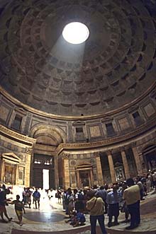 Lichtstrahl im Pantheon