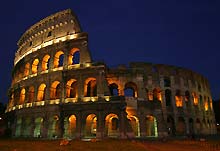 Das Colosseum bei Nacht
