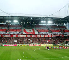 Fans im Stadion beim 1. FC K&ouml;ln