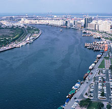 Blick &uuml;ber den Dubai Creek