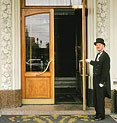 Eingang zum Hotel National &copy; Le Royal Meridien National