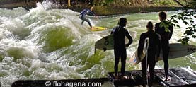 Die Eisbachwelle in M&uuml;nchen