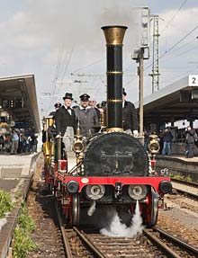 Fahrt&uuml;chtiger Nachbau des 