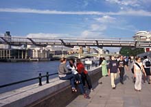Promenade an der Themse