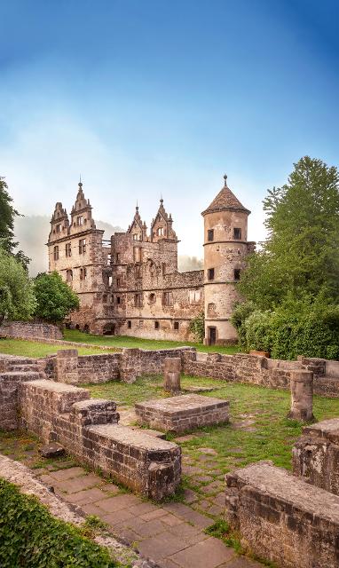 Das Kloster Hirsau ist umgeben von baugeschichtlich bedeutenden Ruinen.