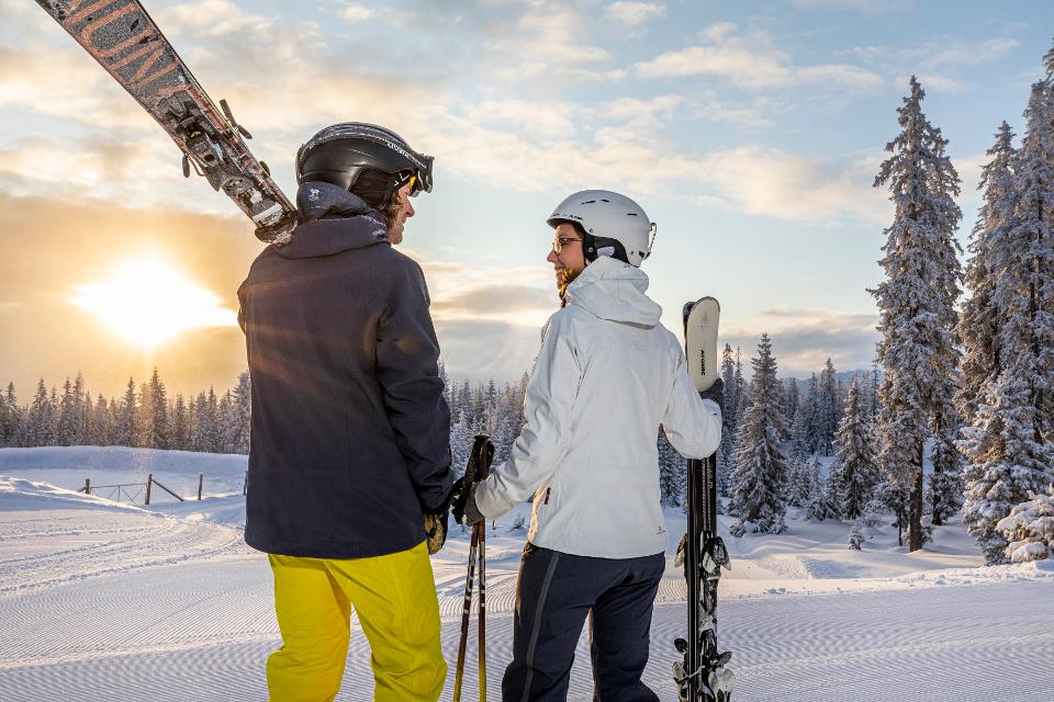 Pärchen im Schnee Filzmoos