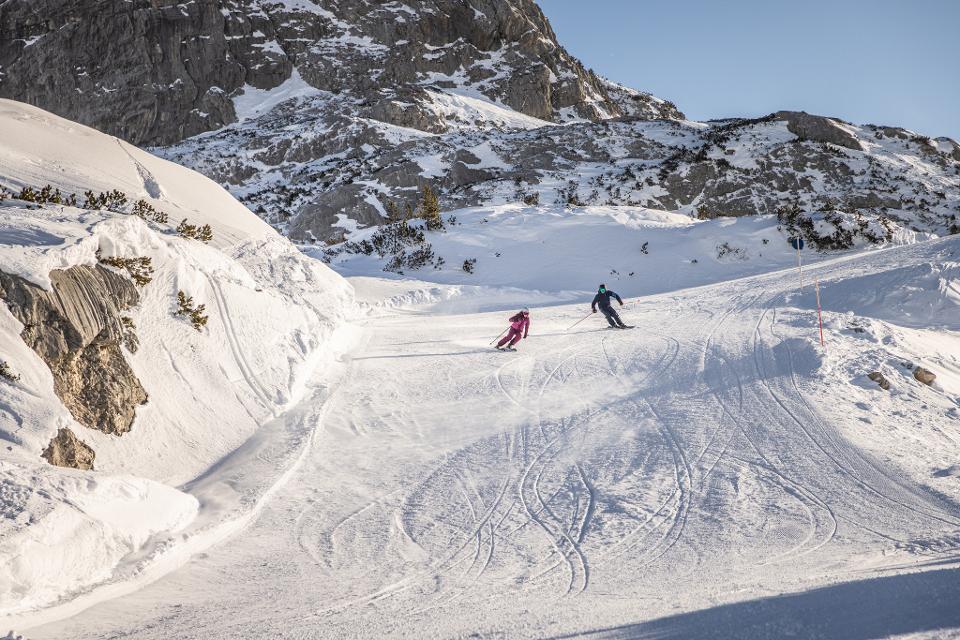 Skifahren im Skigebiet Dachstein Krippenstein