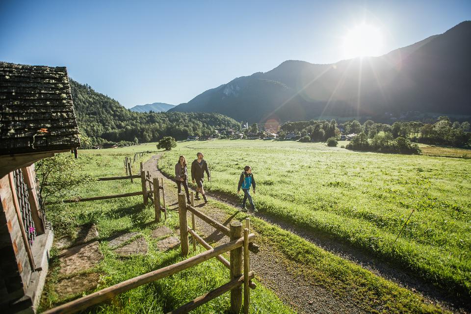 Familienwanderung im wunderschönen Kreuth – hier von Wildbad-Kreuth nach Siebenhütten.
